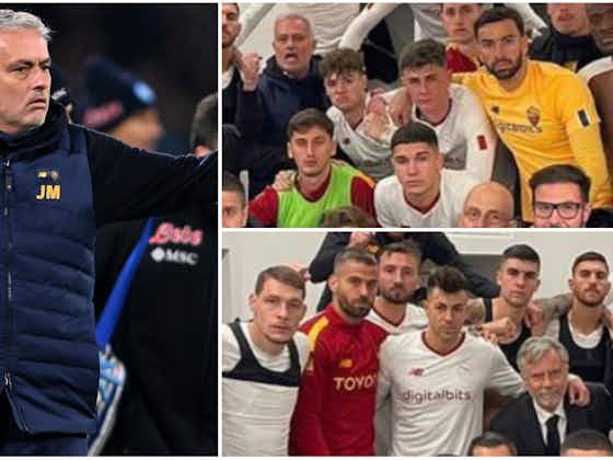 Article image:Jose Mourinho makes Roma players pose for photo despite Napoli loss
