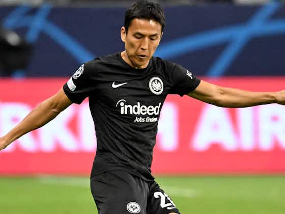 Artikelbild:Eintracht Frankfurt: Makoto Hasebe unterschreibt neuen Vertrag