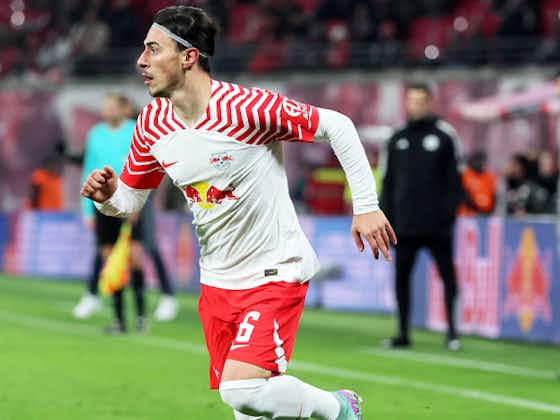 Artikelbild:RB Leipzig: Eljif Elmas musste in der Halbzeit angeschlagen raus