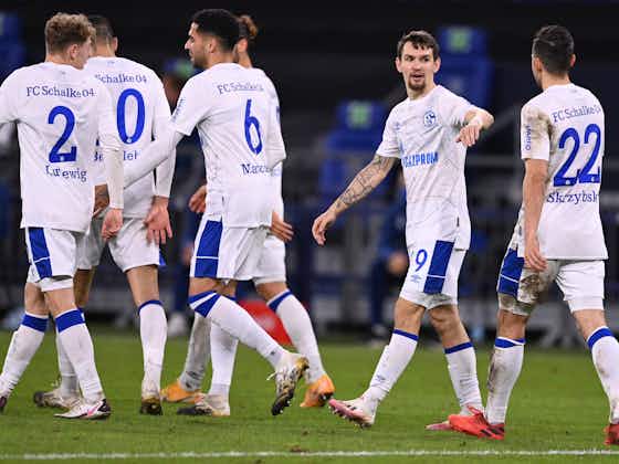 Imagem do artigo:Pela primeira vez desde fevereiro, o Schalke 04 voltou a experimentar o que é uma vitória – mas com sofrimento