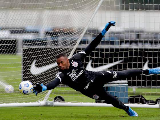 Imagem do artigo:Revelado pelo Internacional, Carlos Miguel pode receber primeira chance no Corinthians contra ex-clube