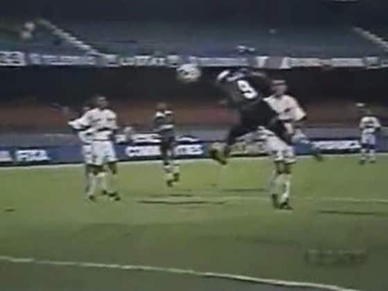 Imagem do artigo:Há 28 anos, Corinthians goleava o Santos por 6×3 no Morumbi; relembre