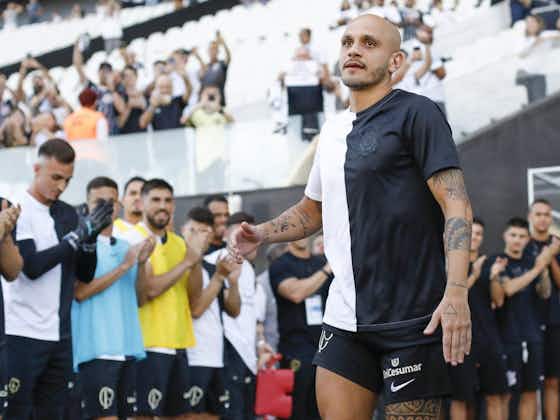 Imagem do artigo:Fábio Santos posta texto de despedida do futebol em suas redes sociais: “A hora chegou”