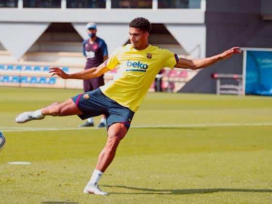 Imagem do artigo:Barcelona | Ronald Araújo treina e poderá enfrentar o Sevilla