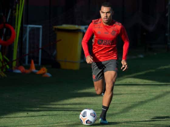 Imagem do artigo:Matheuzinho segue plano de transição e treina com bola no Flamengo