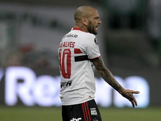 Imagem do artigo:São Paulo anuncia rescisão com Daniel Alves e caminho fica livre para o Flamengo