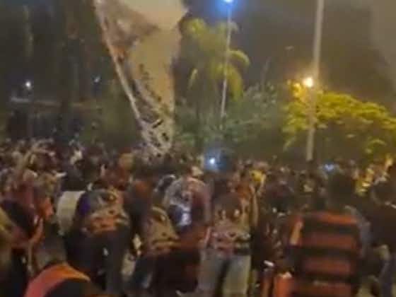 Imagem do artigo:Torcida do Flamengo faz festa nos arredores do Maracanã antes de jogo contra o Athletico-PR