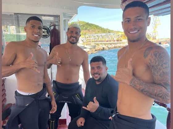 Imagem do artigo:João Gomes aproveita folga no Flamengo para fazer mergulho em local paradisíaco no Rio