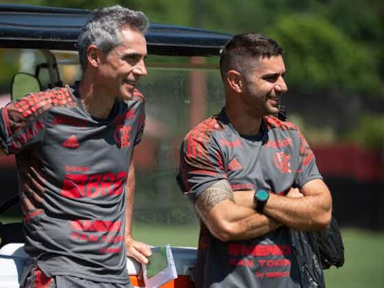 Imagem do artigo:Atitudes de Paulo Sousa chamam atenção no Flamengo