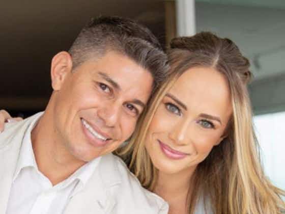Imagem do artigo:Ex-Flamengo, Conca casa com ex-esposa do próprio médico