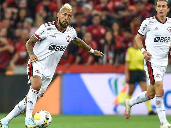Imagem do artigo:Flamengo tem primeira avaliação positiva de Vidal, e problema físico não preocupa para sequência
