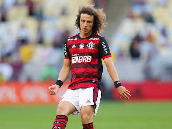 Imagem do artigo:Referência! David Luiz exerce papel de liderança e compartilha momento com crias do Flamengo