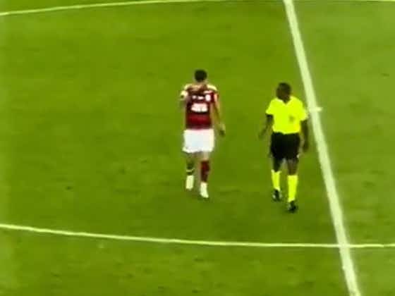 Imagem do artigo:Mais um: Léo Pereira sai com suspeita de lesão e pode desfalcar contra o Fluminense