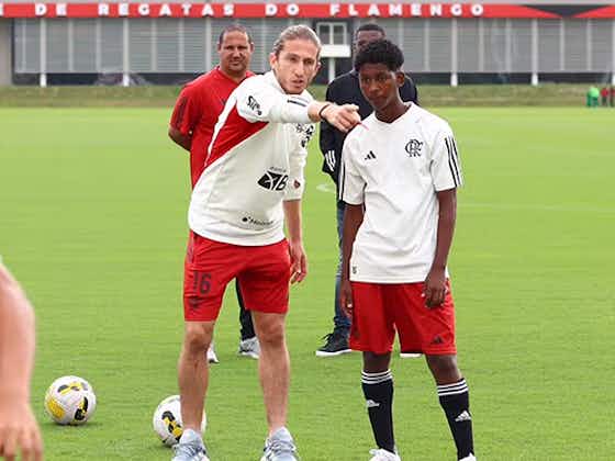 Imagem do artigo:Filipe Luís viaja aos Estados Unidos para primeira competição internacional com Flamengo Sub-17