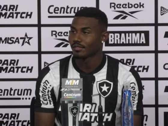 Imagem do artigo:Reforço do Botafogo pode estrear em jogo contra o Flamengo, pelo Brasileirão