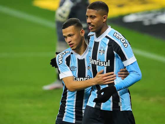 Imagem do artigo:Grêmio volta a vencer o Vitória e avança às quartas da Copa do Brasil