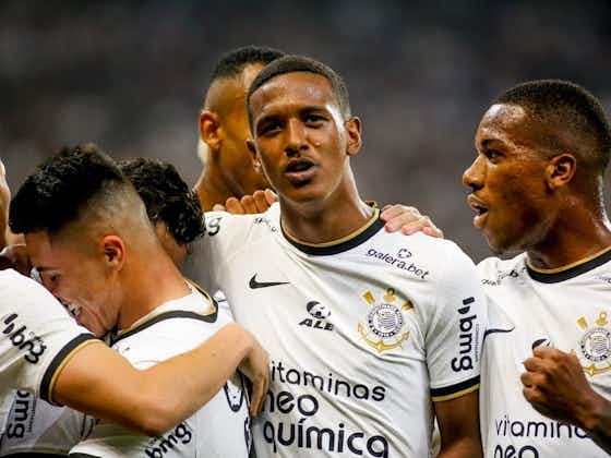 Article image:Chelsea and Arsenal set to battle it out to sign Brazilian
