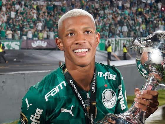 Article image:Arsenal handed boost as £20m midfield target insists he is ready to leave Palmeiras