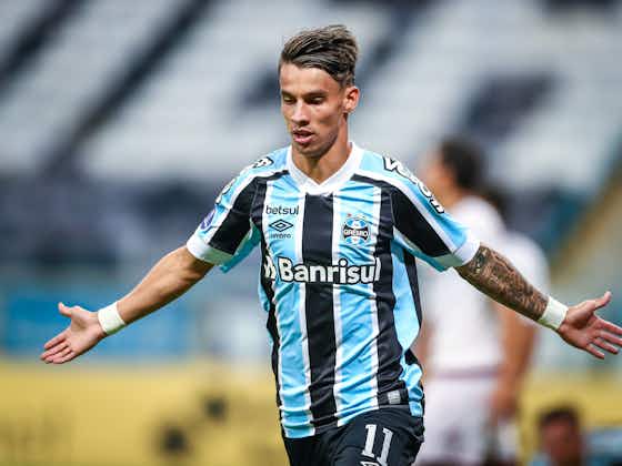 Imagem do artigo:Ferreira faz dois gols, dá assistência e é o destaque do Grêmio contra o Lanús; veja as notas