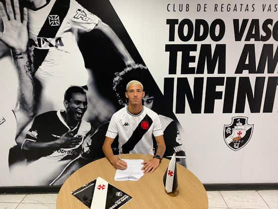 Imagem do artigo:Depois de receber propostas, Arthur Sales renovou com o Vasco até 2025