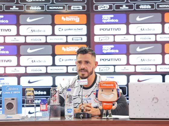 Imagem do artigo:Vestindo a camisa 11, Giuliano é apresentado no Corinthians: “Minha vontade é de estar no jogo domingo”