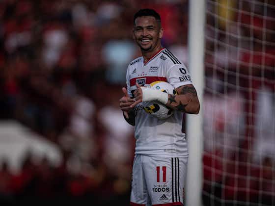 Imagem do artigo:Com grande atuação de Luciano, São Paulo vence Atlético-GO