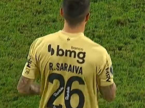 Imagem do artigo:Saravia entra em campo com camisa escrita errado em vitória do Atlético-MG na Libertadores