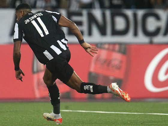 Imagem do artigo:Análise: Botafogo sofre na medida certa, e Júnior Santos segue fazendo história na Libertadores