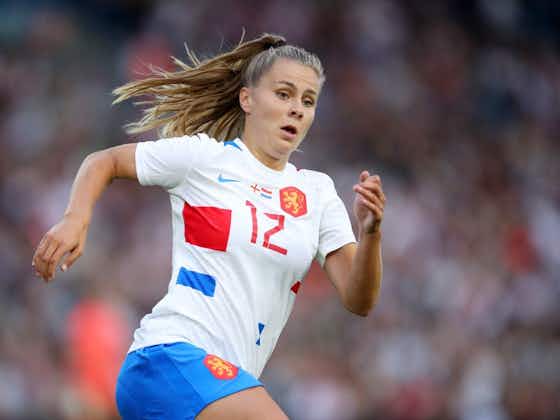 Article image:Arsenal complete the signing of Dutch international midfielder Pelova