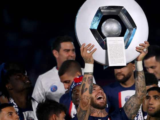 Image de l'article :📸 On a demandé à l'IA de créer le nouveau trophée de la Ligue 1 😯