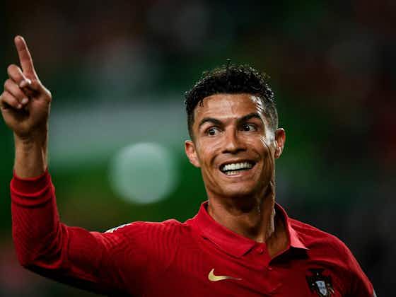Article image:Bayern Munich chief Oliver Kahn shuts down Cristiano Ronaldo rumours