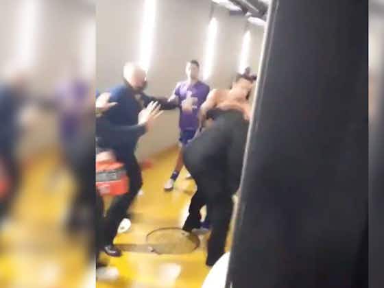 Artikelbild:Copa Libertadores: Spieler prügeln sich, Polizei setzt Pfefferspray ein