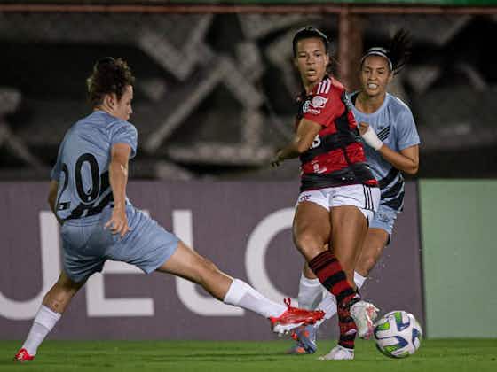Imagem do artigo:Flamengo vence Athletico-PR e chega a quinta vitória consecutiva no Brasileirão Feminino