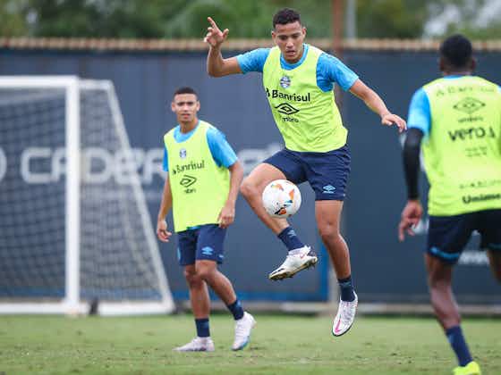 Imagem do artigo:Grêmio faz último treino antes de viagem para Argentina