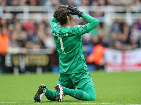 Article image:Fans react as Alisson snubbed for Yashin Trophy
