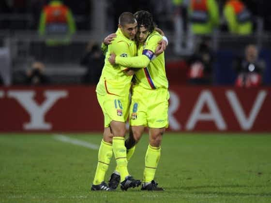 Imagen del artículo:Juninho: «Sueño con que Benzema termine su carrera en el Lyon»