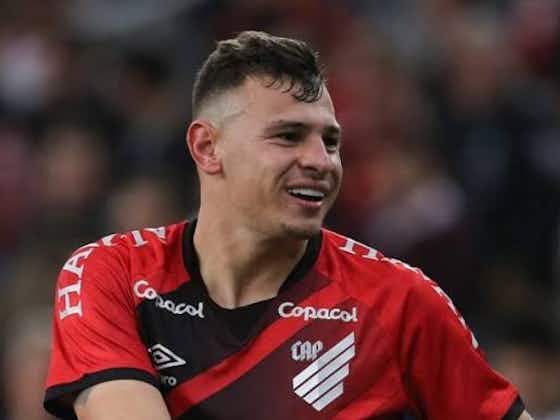 Imagem do artigo:Flamengo sai “ganhando” com transferência de Hugo Moura para o Vasco