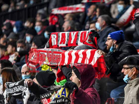 Imagen del artículo:El Rayo Vallecano recordó la obligatoriedad del uso de mascarilla durante el encuentro ante el Athletic