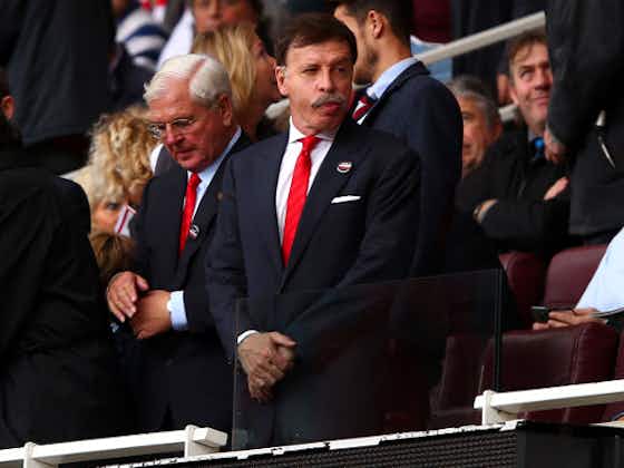 Article image:“Get out of our club” – These Arsenal fans send a clear message to Stan Kroenke after ESL appears to collapse