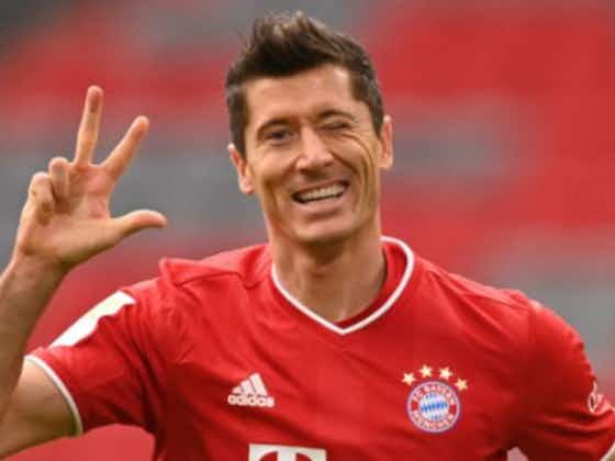 Article image:Lewandowski way out in front in the 2020/21 Golden Shoe race but the big guns are gaining ground