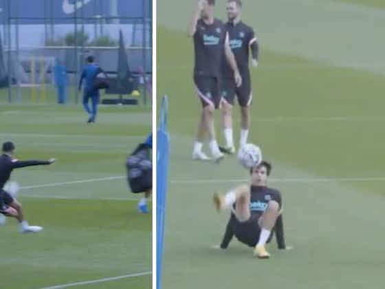 Article image:Barcelona go full Joga Bonito with incredible skills show from youngsters in training