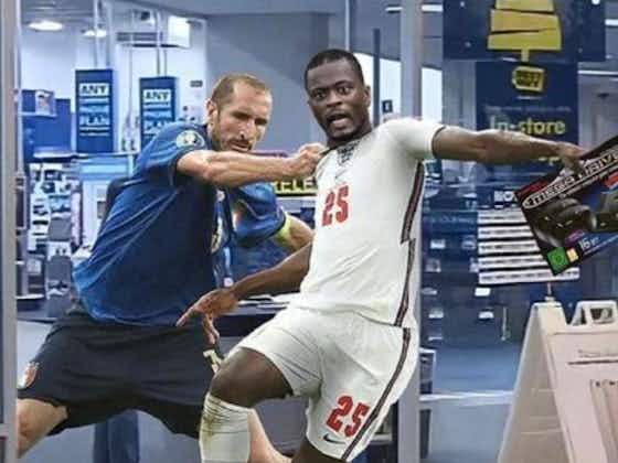 Article image:Photo: Patrice Evra posts hilarious meme of Giorgio Chiellini pulling him back like Bukayo Saka