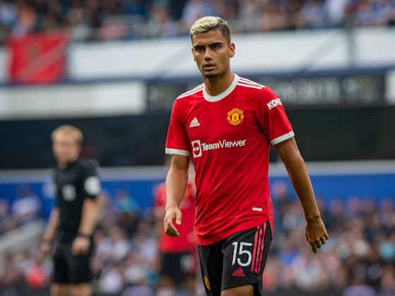 Article image:Greedy Manchester United fail to strike sale for Brazilian midfielder due to high asking price