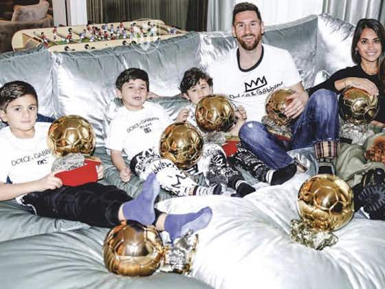Article image:Photo: Leo Messi relaxes at home with his family and all 7 Ballons d’Or