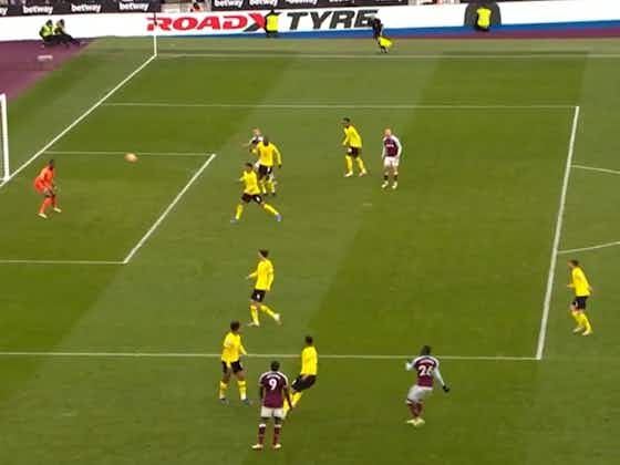 Article image:(Video) The insane West Ham goal that seals win v Chelsea & hands Liverpool big opportunity