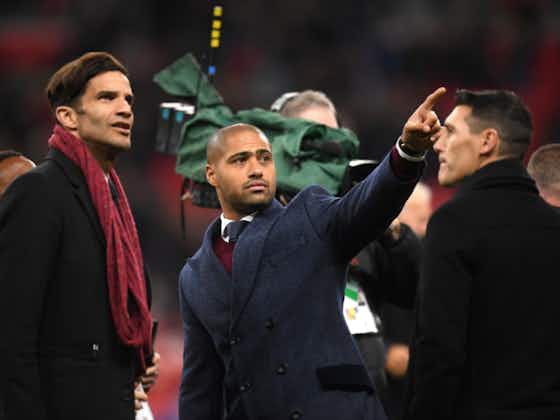 Article image:Glen Johnson makes ‘concerned’ Liverpool admission as ‘absolutely mad’ manager theory is explained