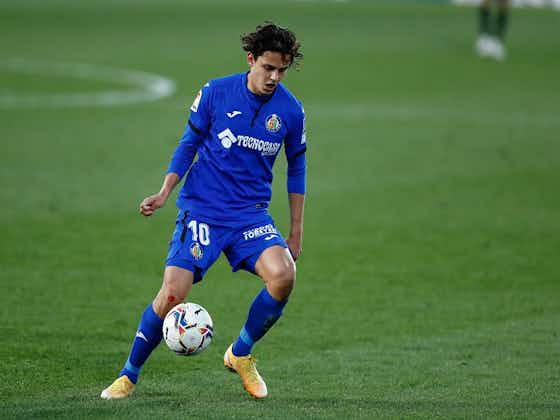 Article image:Watch: Enes Unal pulls a penalty back for Getafe against Barcelona