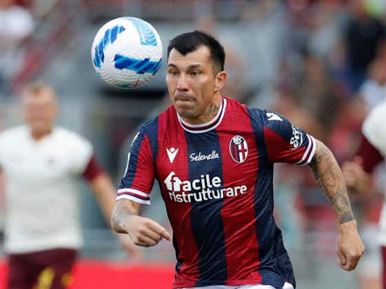 Article image:Elche want to sign Chilean veteran Gary Medel from Bologna