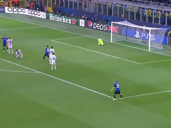 Article image:Watch: Hakan Calhanoglu arrow gives Inter the lead against Barcelona
