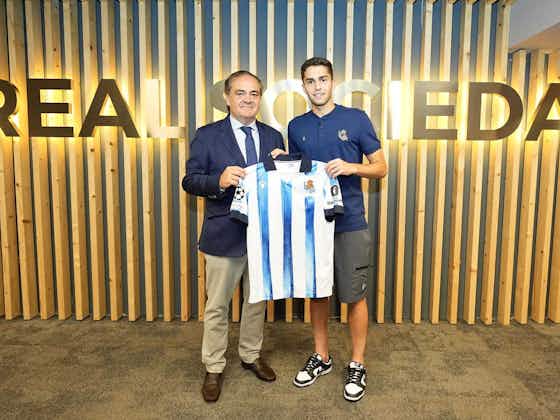 Article image:Real Sociedad complete signing of David Silva replacement